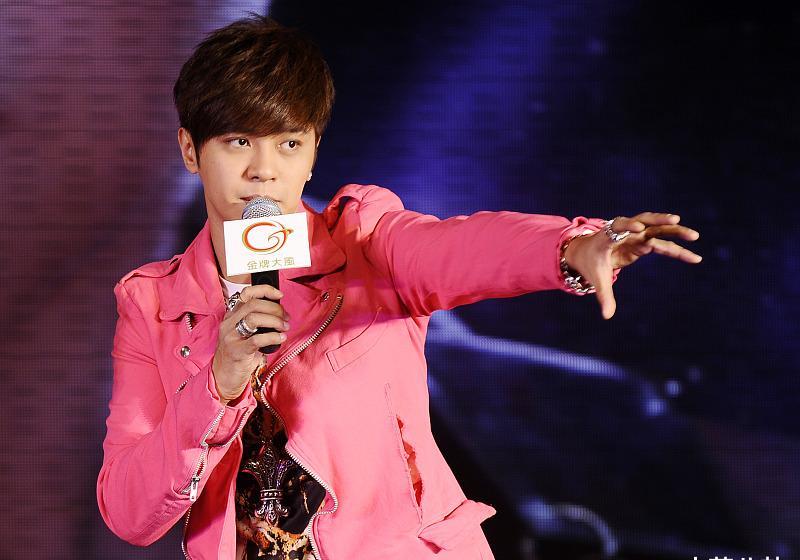 鹿晗,罗志祥,雷佳音,祝绪丹,范玮琪,李沁_营销_宣传_张艺兴