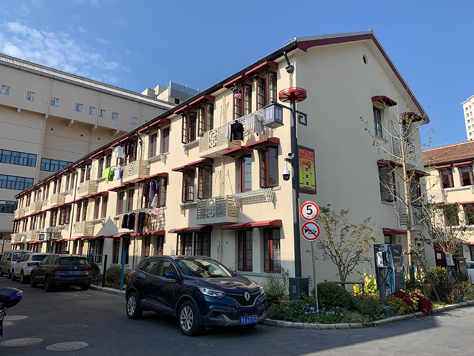 曹杨新村迎来70岁生日历经旧房改造首批居民回搬入住