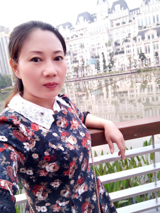 40岁离异女征婚照片(id:100065390)_贵州贵阳征婚交友_珍爱网