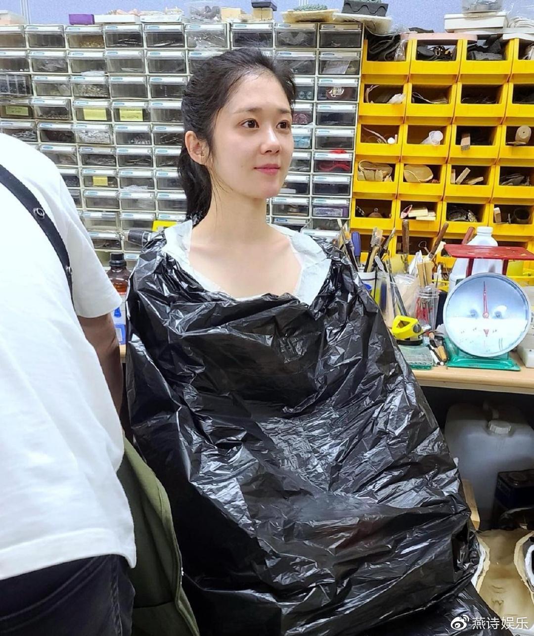 40岁张娜拉公开素颜靓样获网民激赞根本不老童颜女神20年如一日