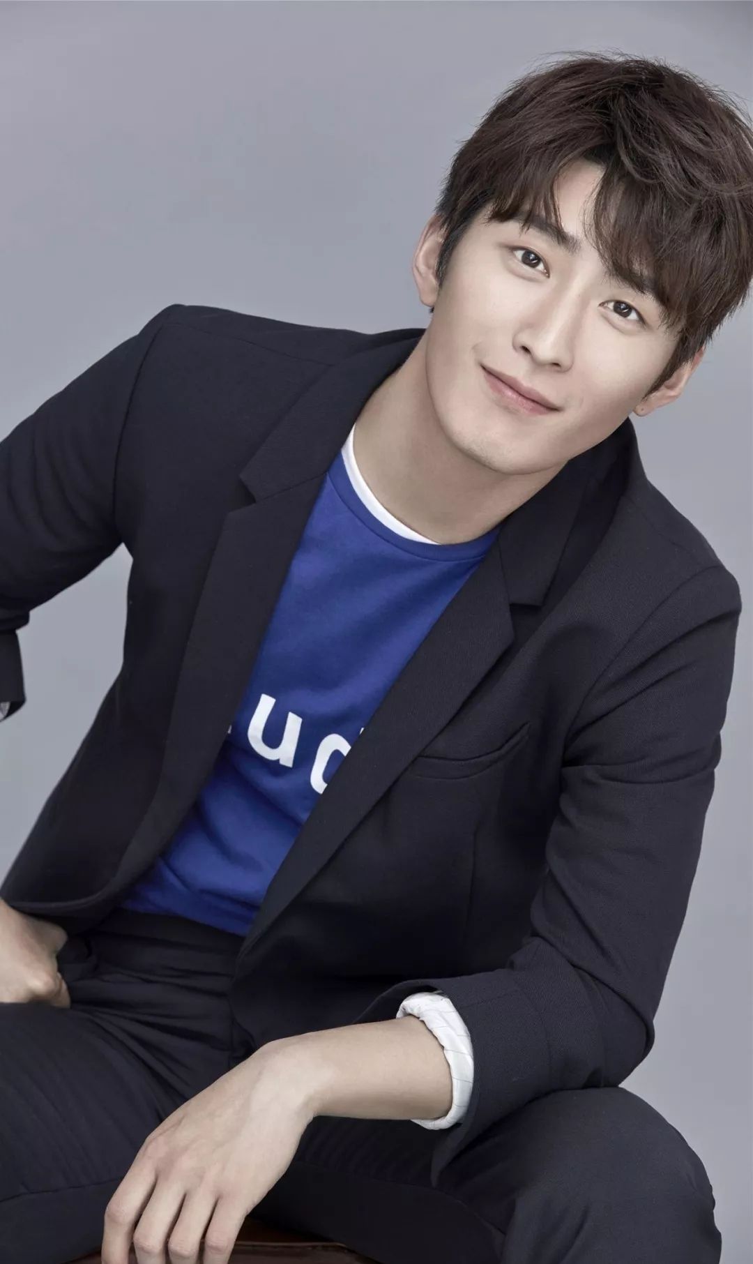 窦骁,高冷范的面容,酷酷的,帅帅的