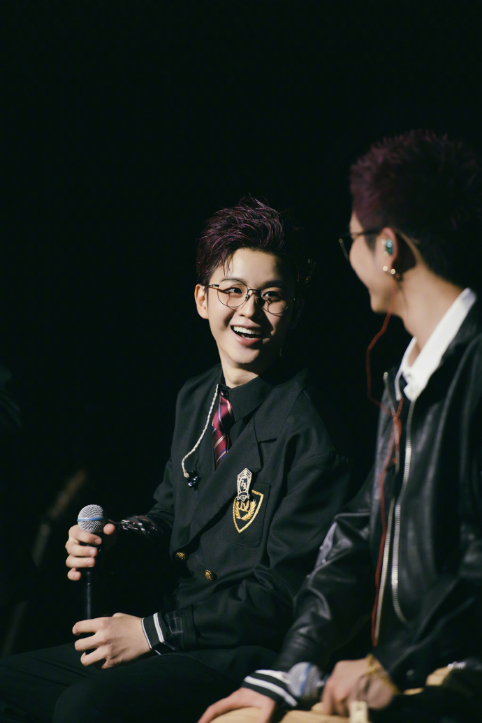 少年进化论十二周年合体#徐浩超话#givemefive夏日限定音乐会##微博