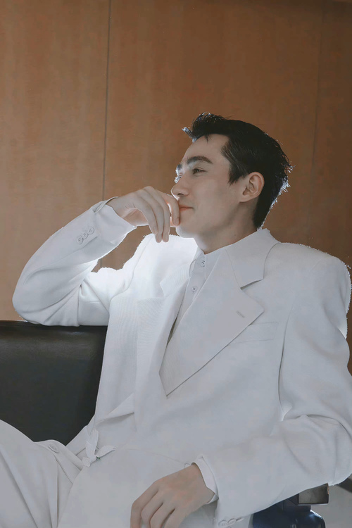 朱一龙笑起来真要命啊