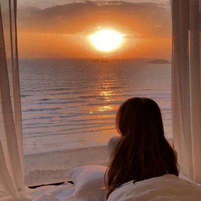 氛围背景女头79等蔷薇再次爬满墙头梧桐开满枝头我们会再次重逢