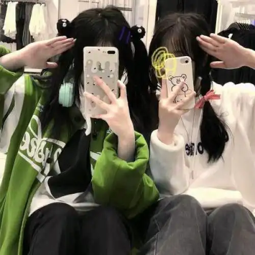 2022闺蜜头像真人ins,能和你牵手吹晚风吗-姐妹头像