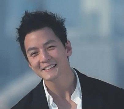 吴彦祖年轻的时候图片,吴彦祖帅气头像,四大天王巅峰谁更帅_大 .