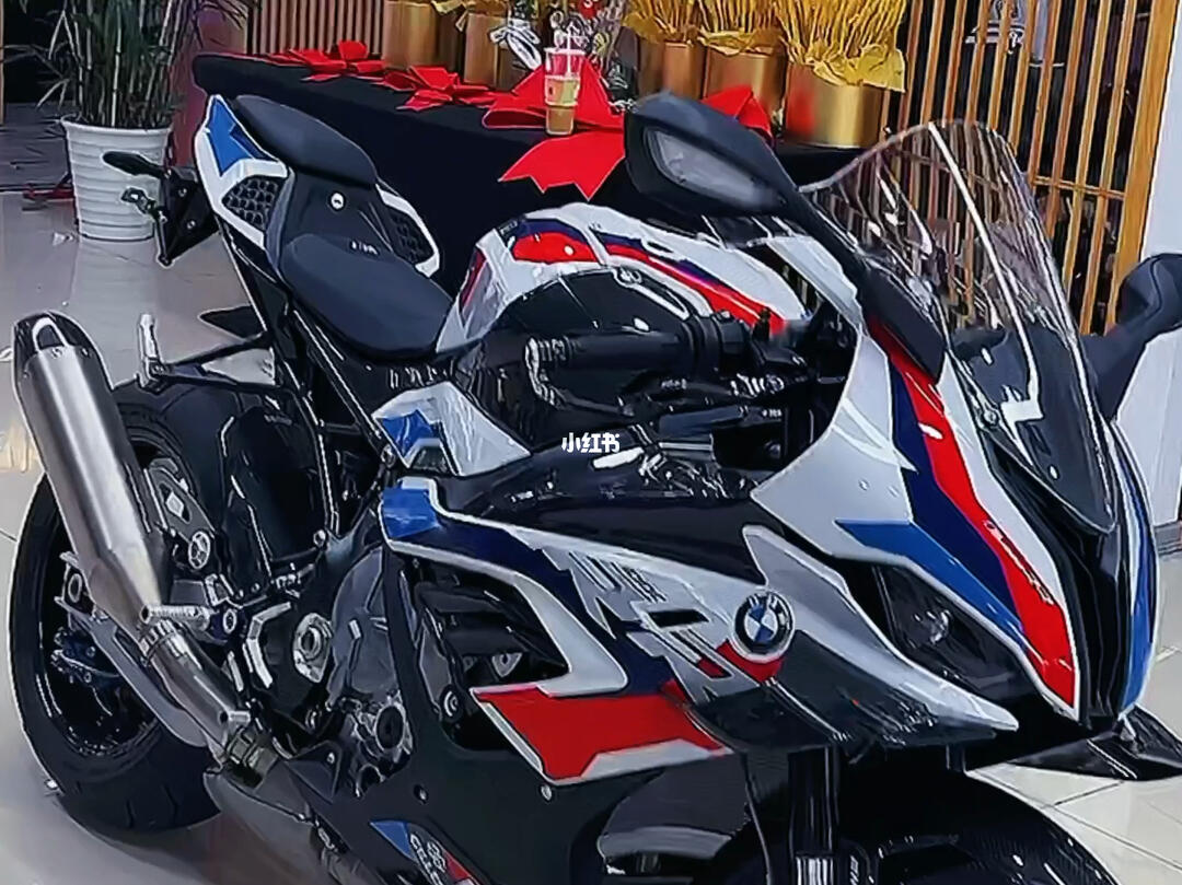 仿赛天花板bmw1000rr视频版