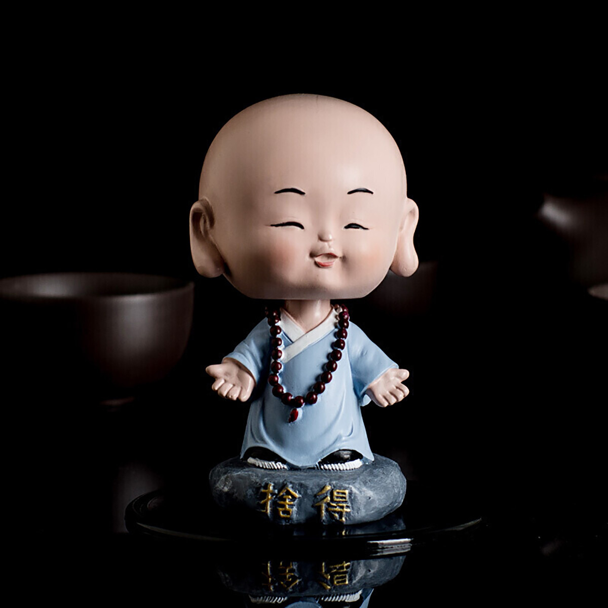汽车摆件小沙弥卡通创意摇头小和尚 车载摆件车内饰品公仔弥勒 可爱