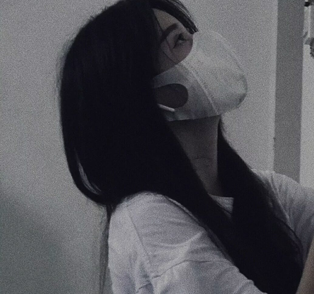 进来拿丧系伤感忧郁丧系真人女生头像