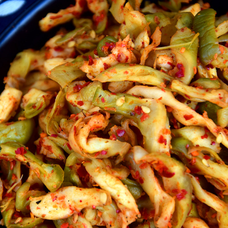 重庆三峡特产新鲜大头菜腌制麻辣儿菜榨菜菜丝腌制