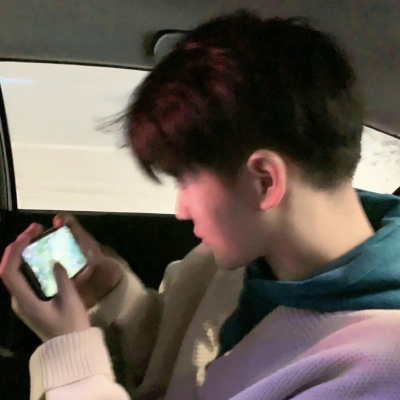 高清帅气的网恋男头真实图片