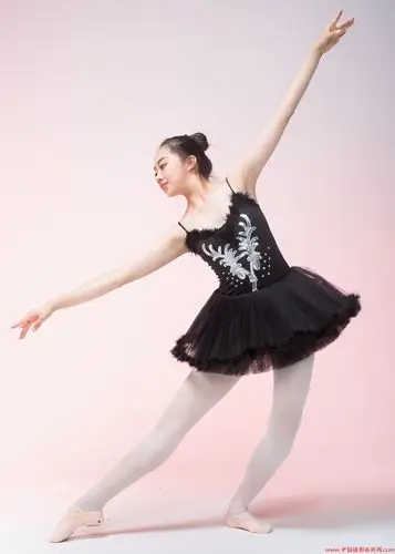 喜爱跳舞的女孩