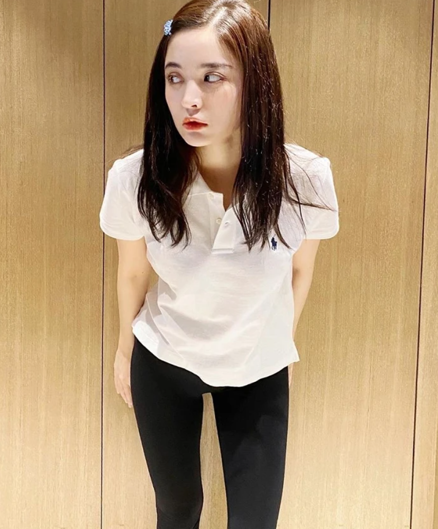 古力娜扎穿紧身裤太绝了!紧身牛仔裤配长靴,纤细大长腿惹人羡