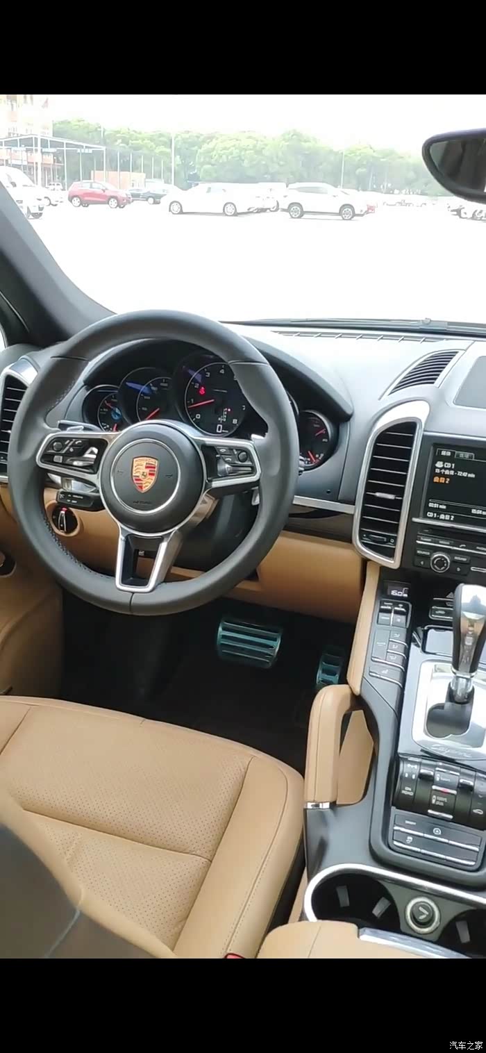 空间大配置全用料好保时捷卡宴内饰一览