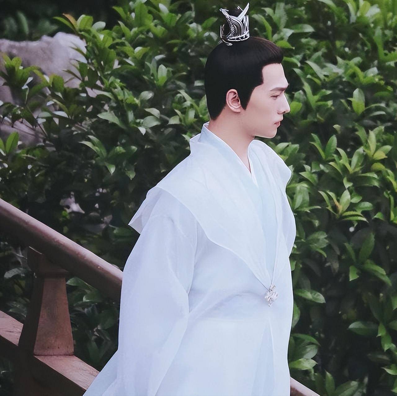 这8位白衣古装美男,个个如谪仙一眼万年_造型_角色_观众