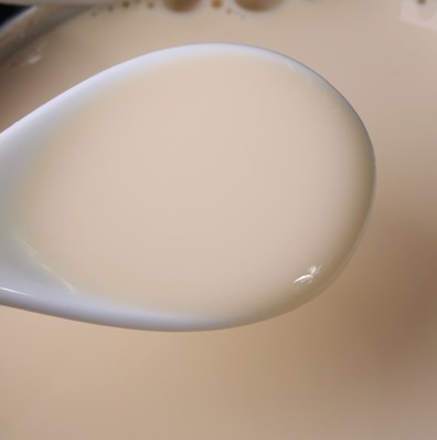 烘焙原料 雀巢三花植脂淡奶 奶茶咖啡伴侣 淡炼乳 410克x2瓶 包邮_双