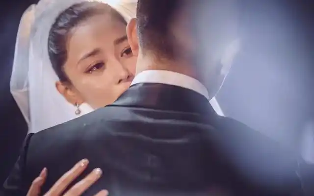 张馨予和何捷:低调生活下的爱与坚守