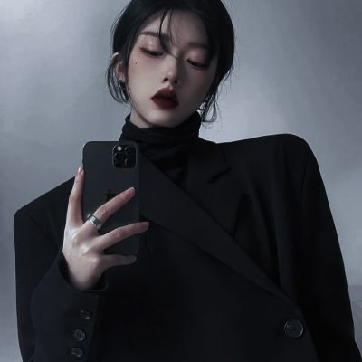 女生高冷伤感头像