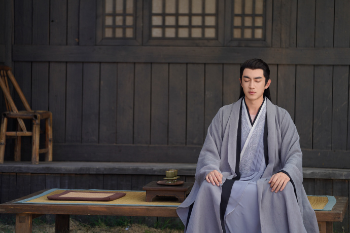 林更新行止##林更新 与凤行