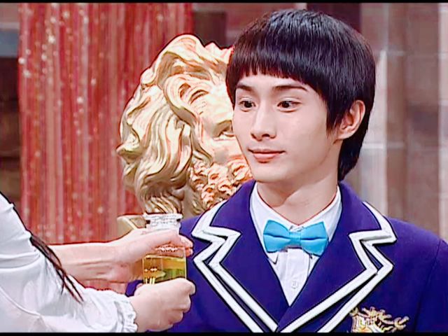 【素材】蓝宝变脸前后