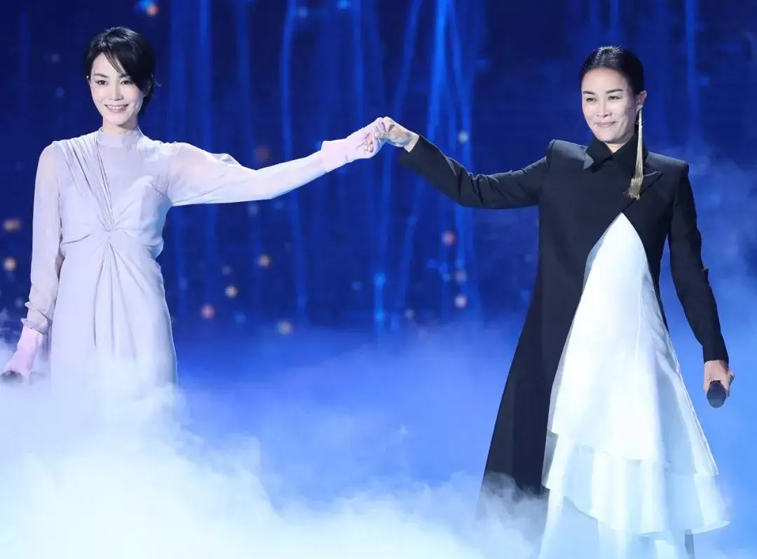 阵容曝光,那英与王菲女儿同台,林宥嘉单依纯加盟_节目_名单_关系