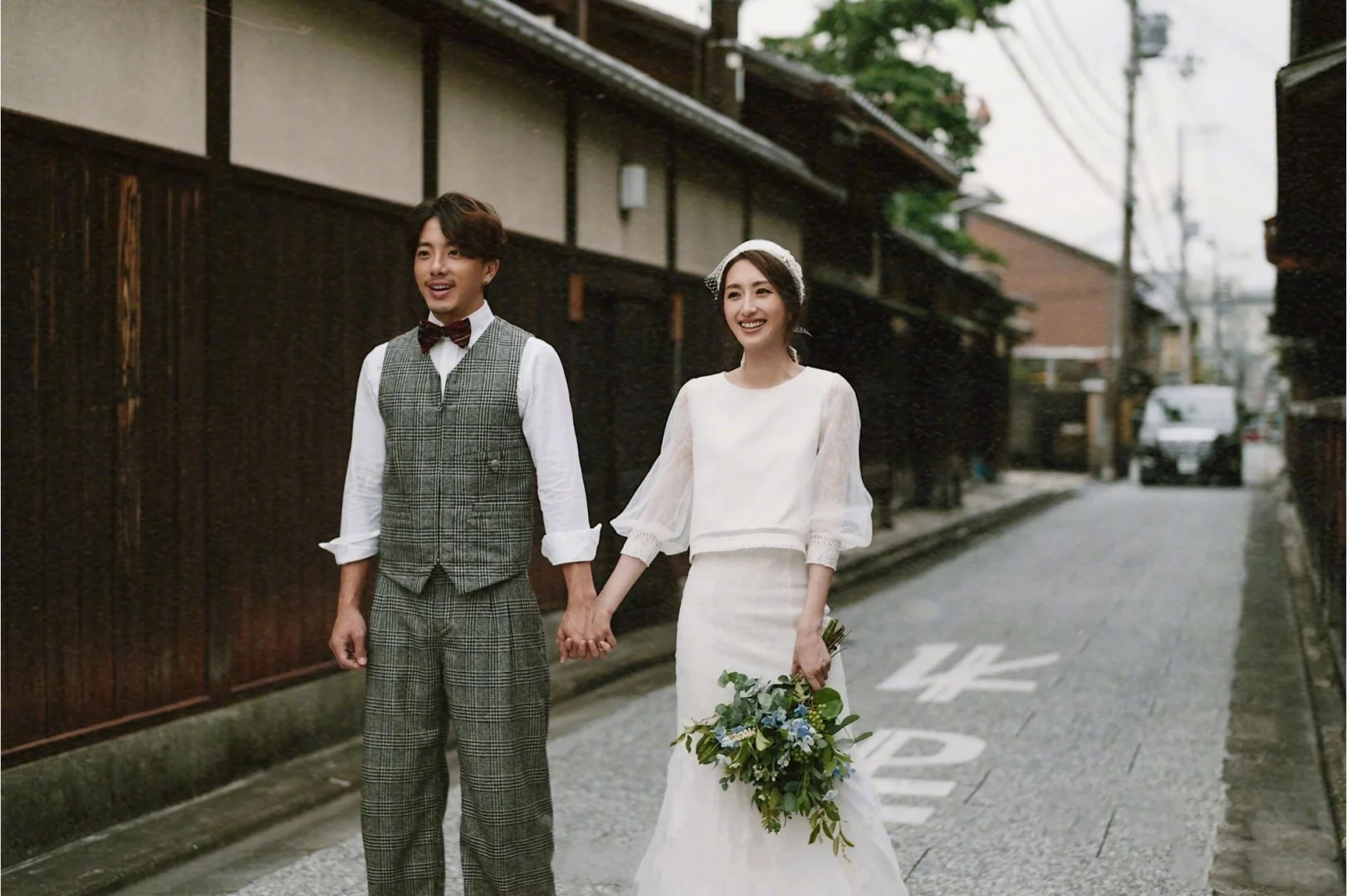 柯佳嬿想见你女主婚纱照二