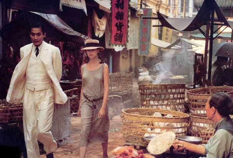 的一切就此变得如此清晰,她无法忘记这份初恋,如同李云泰无法忘记她