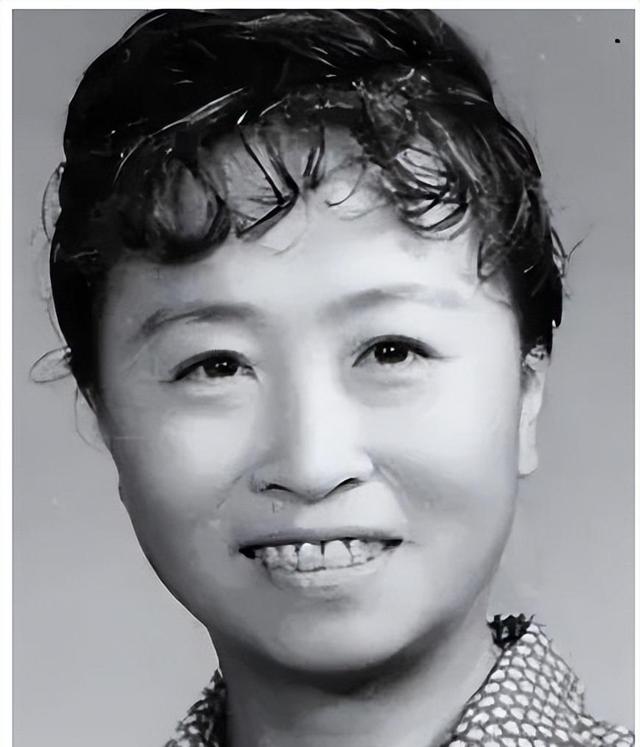 丑娘张少华:相貌丑心更丑,年轻时犯下的错,晚年眼中常含泪水