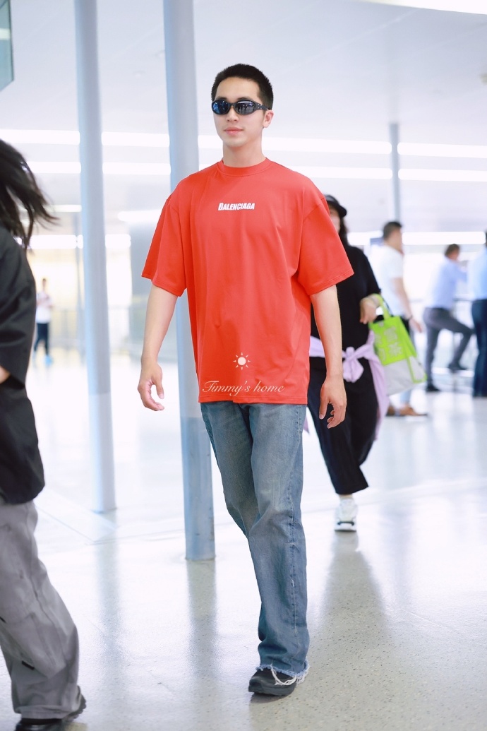 许魏洲我站的地方是中国#    山东蓬莱76上海虹