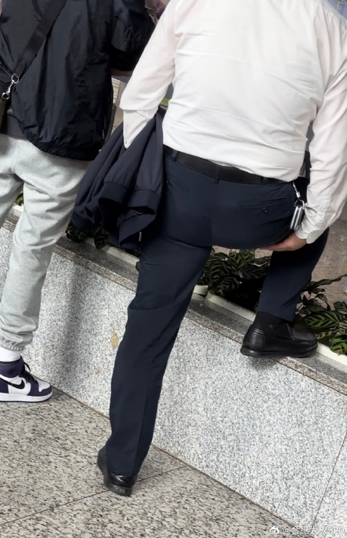 大叔##黑袜皮鞋