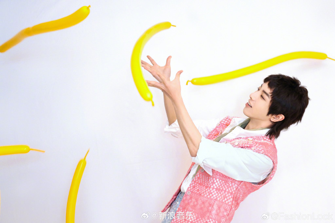 华晨宇生日大片##华晨宇花园小王子写真