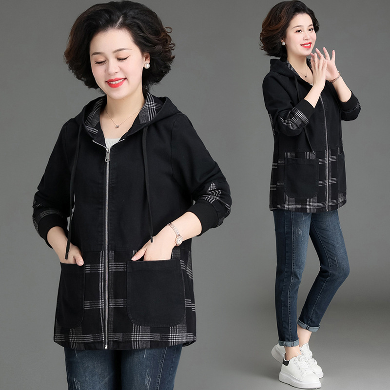 中老年秋季长款减龄牛仔外套2021新款中年妈妈大码宽松洋气女夹克
