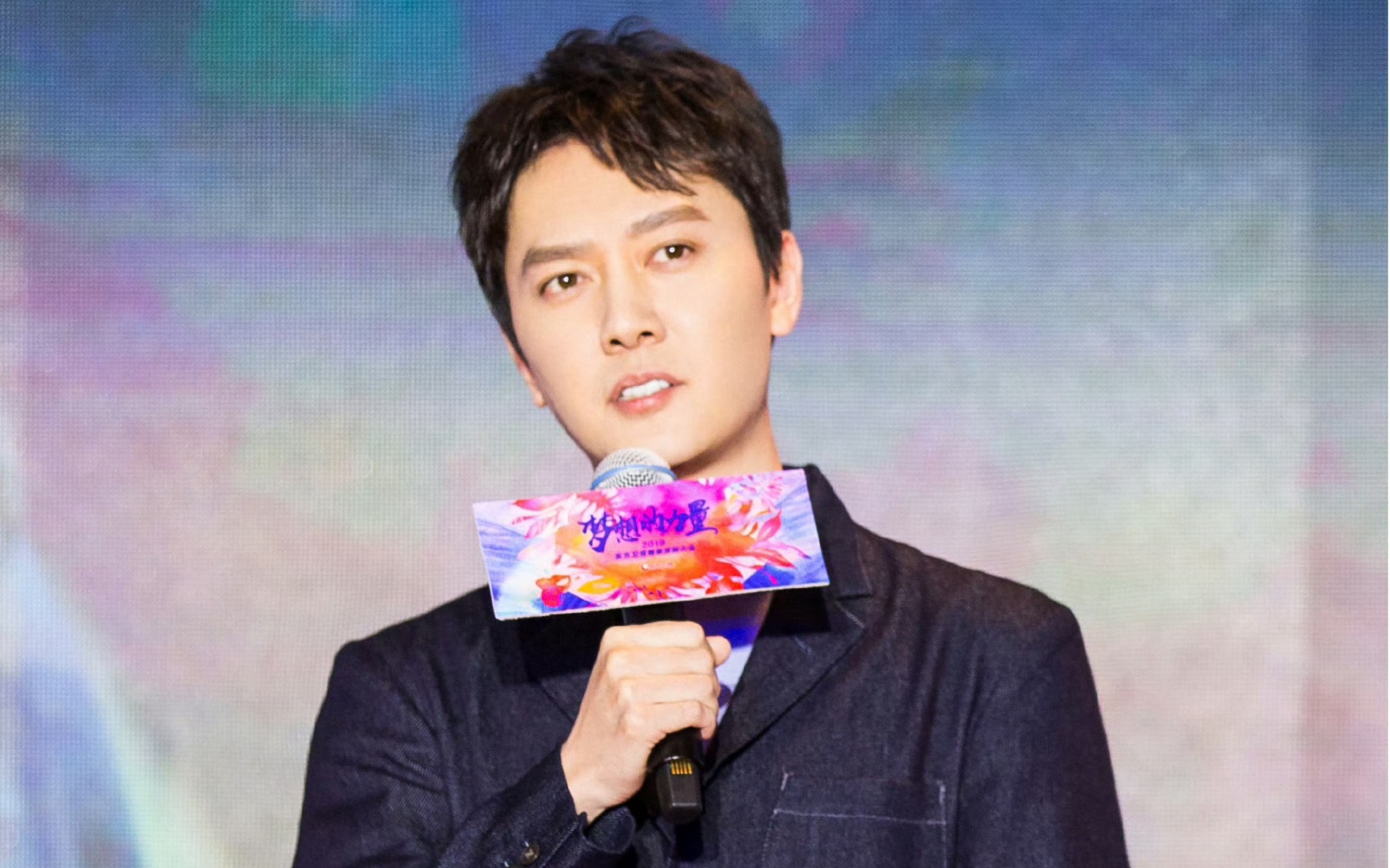 冯绍峰:演员就是一个服务行业,踏踏实实做好自己该做的事就好了.