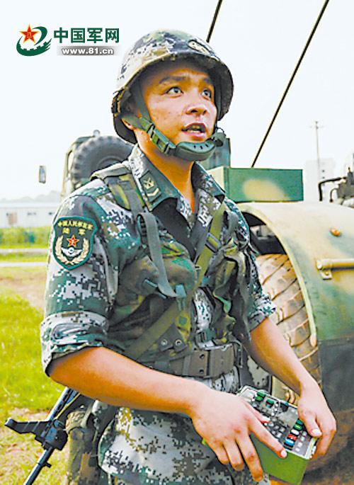 一个人拯救一座桥 这名陆军中士不简单(图)