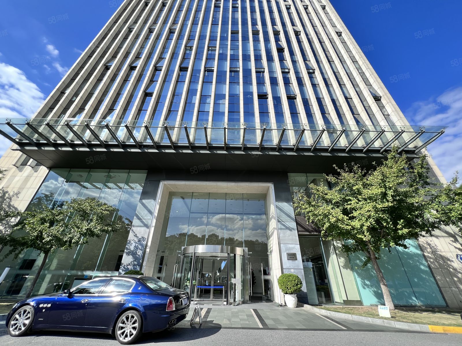 【16图】精装修带家具宜山路地铁站一百米百丽国际广场甲级写字楼