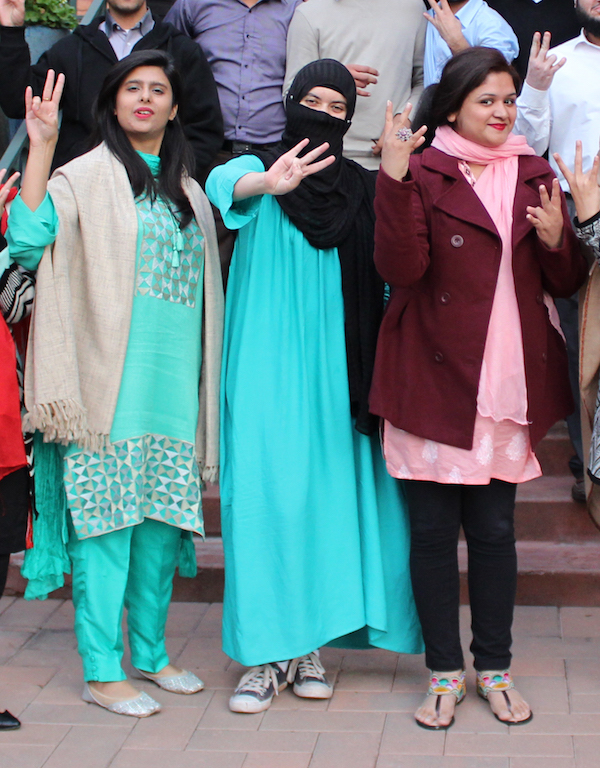 picture this: pakistani scholar brings illustrative