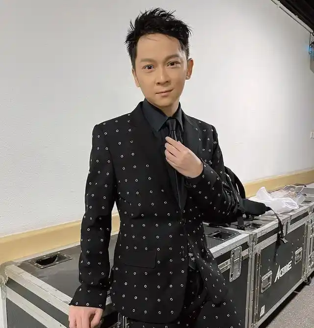 tvb最佳男配角十强对比,郑子诚年过六旬无子女,陈山聪儿女双全