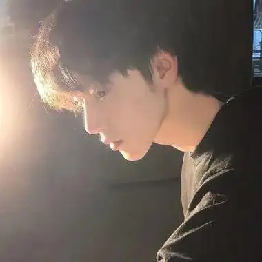 冷酷高清很温柔侧脸真人男头