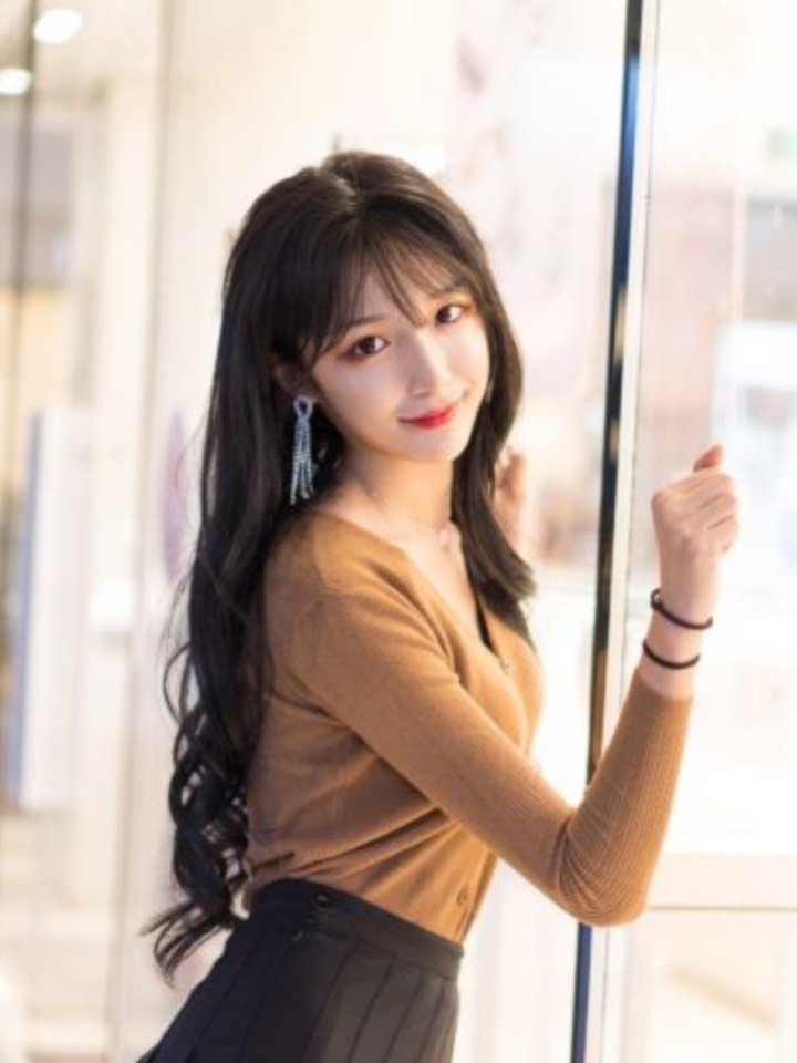 要说现在国内最火的女装大佬