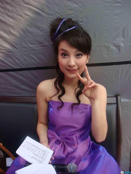 杜海涛前女友清纯何炅娇妻神秘 快乐家族混乱情史开扒