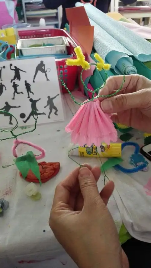 亲子活动之四——运动中的铁丝人(大班)