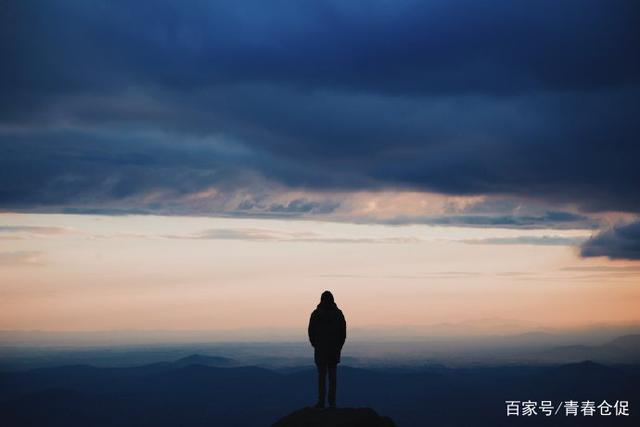 孤独不是给别人机会来可怜你,而是给你机会发现更强大的自己