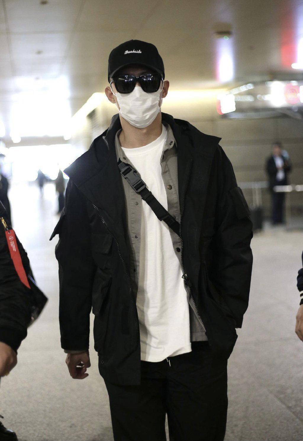 明星们最新出炉的机场照来啦俊男俏女齐齐上线你爱了吗