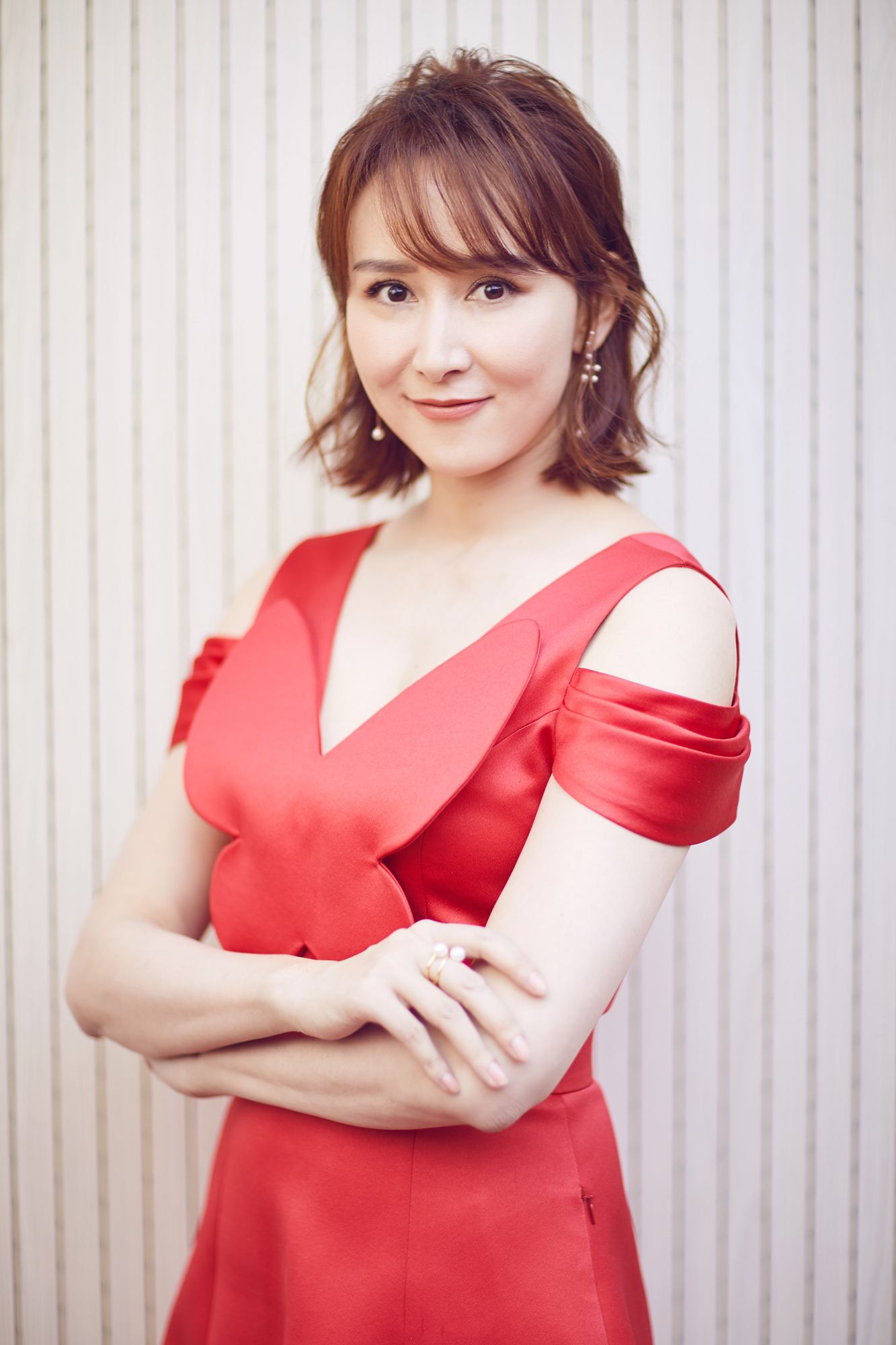 胡静:她是人民的名义里的高小琴,现实中嫁入豪门超幸福