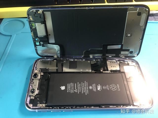 苹果iphone11拆机分解换屏教程写原彩换原装屏系统识别是非原装