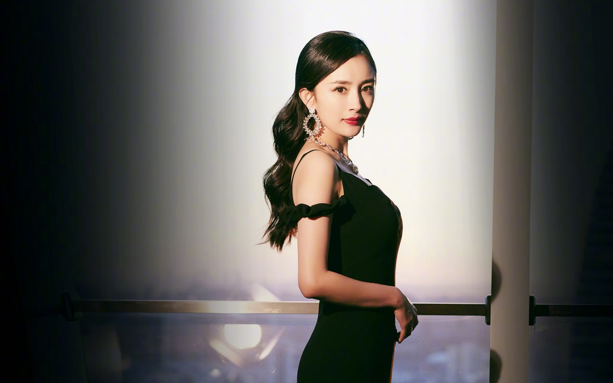 杨幂优雅写真图片壁纸24