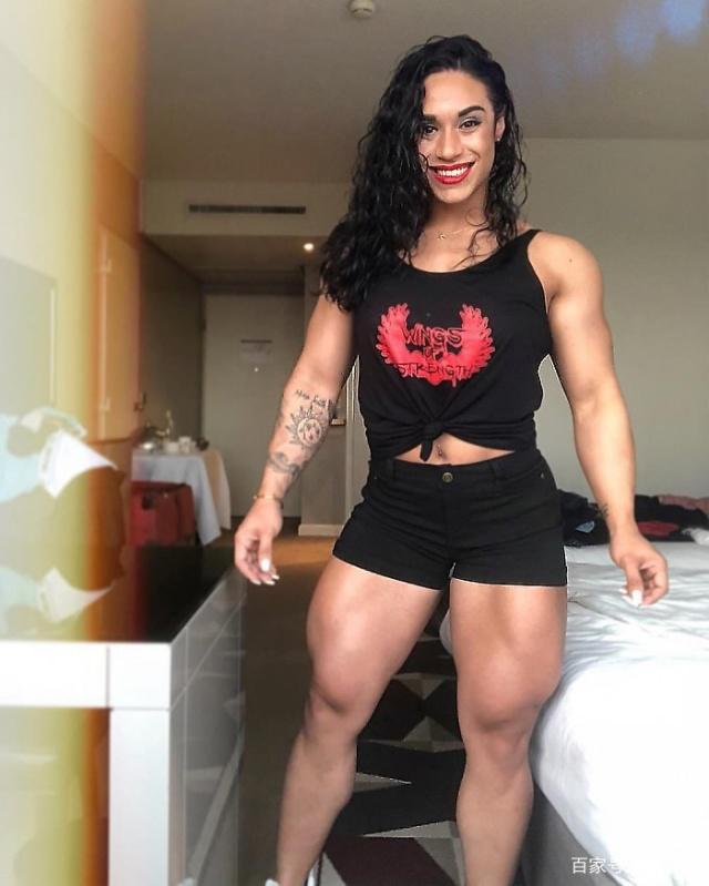 肌肉女kristinanicole掰手腕从未输过的女人