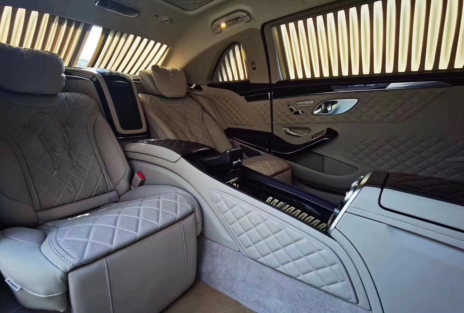 新款奔驰迈巴赫普尔曼s680现车降价促销