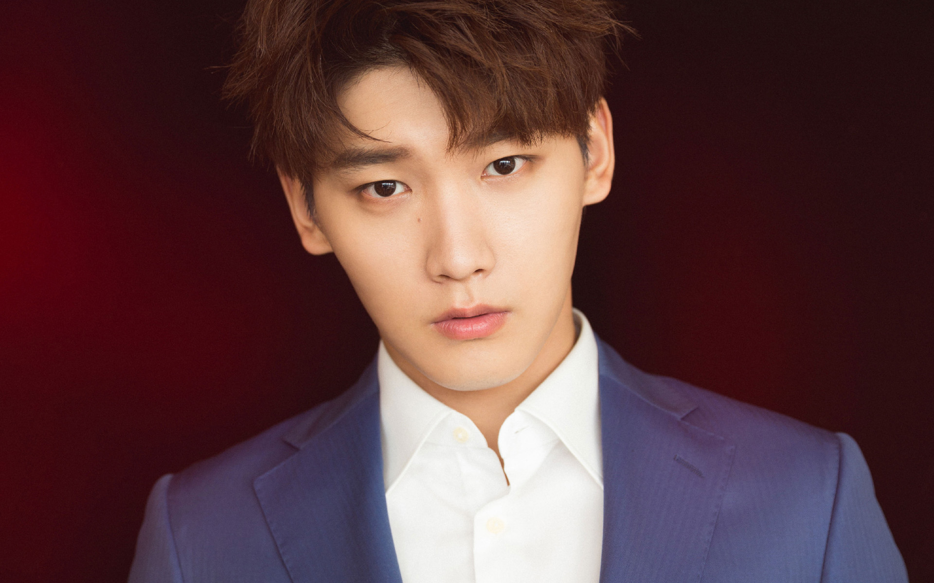 邢昭林帅气西装写真图片桌面壁纸 上一张 下一张 简介 邢昭林帅气西装