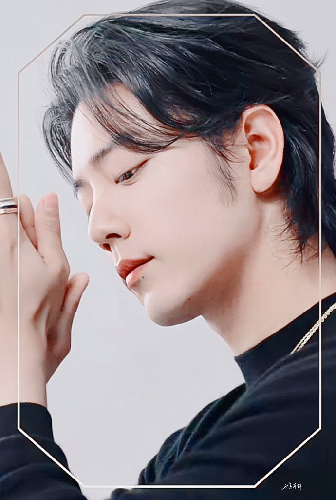 肖战##肖战 宝诗龙#绝帅高马尾宝石王子